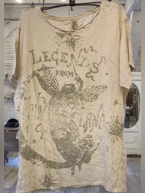 🌙 Magnolia Pearl “Legends From Fairyland” Tee – RARE Collector Piece – OS